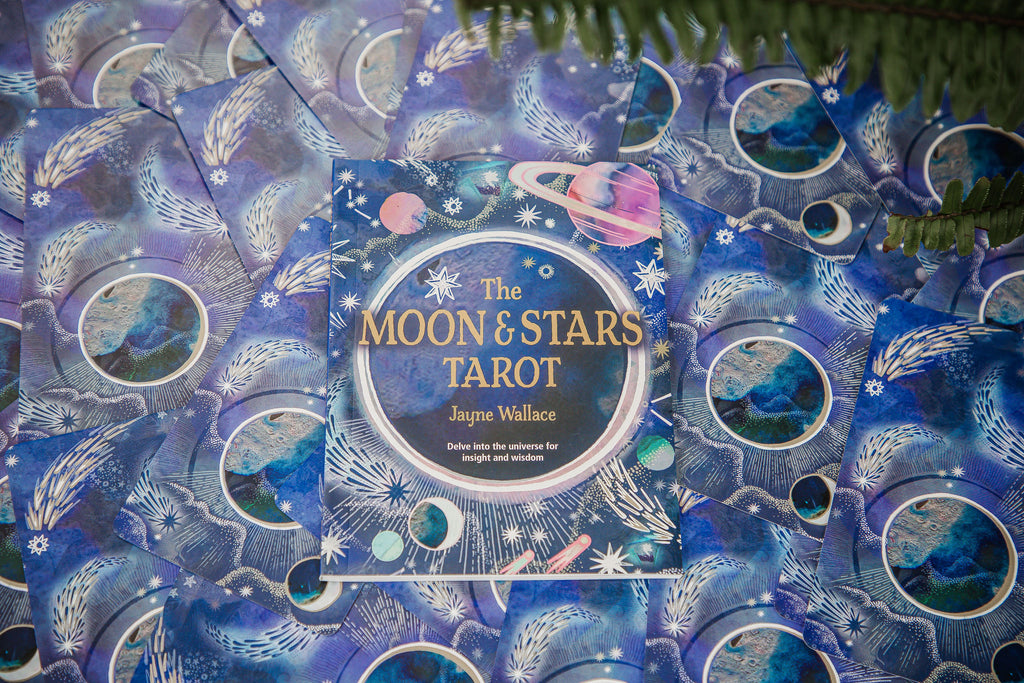 Nyxen Amulet + The Moon and Stars Tarot