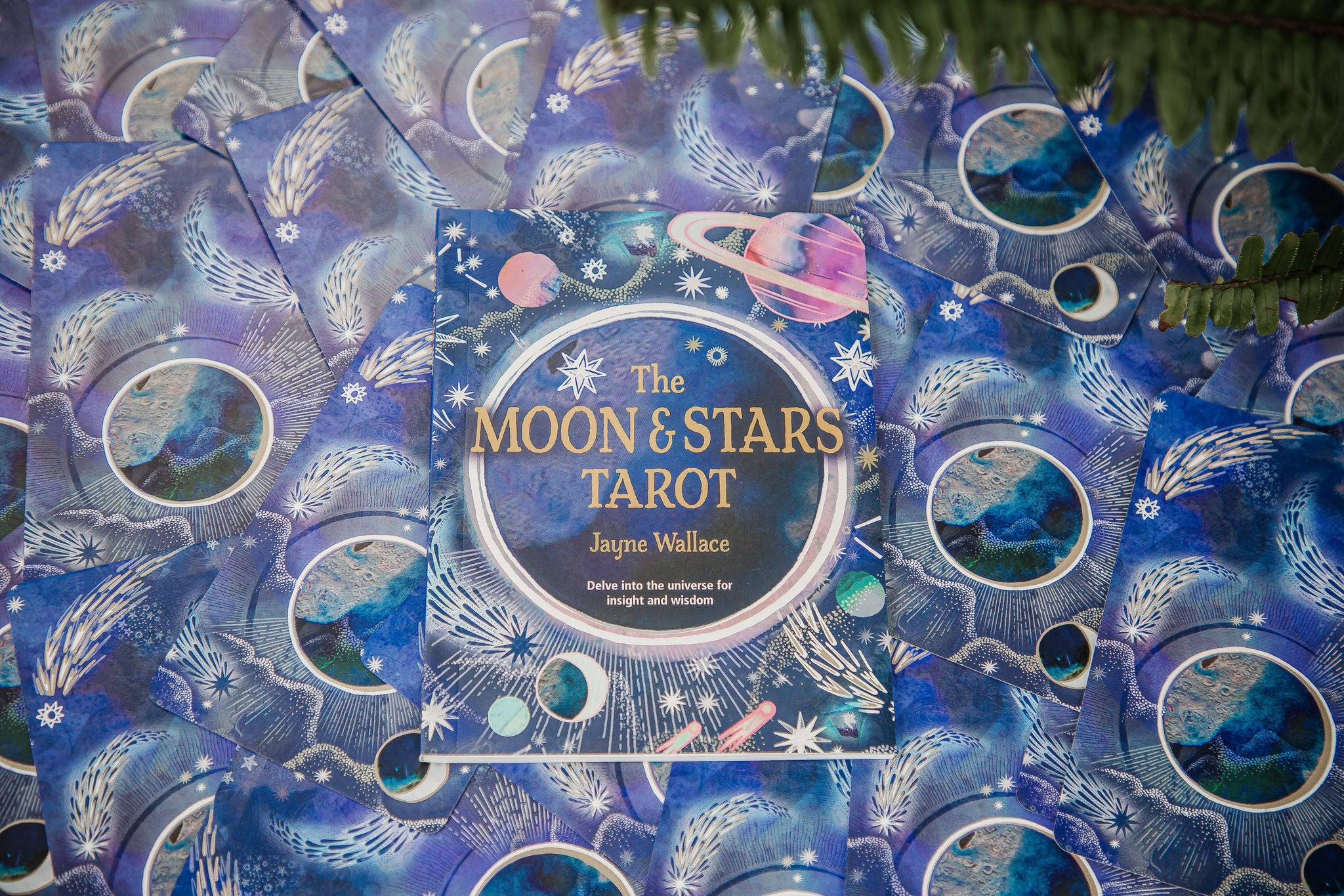 Nyxen Amulet + The Moon and Stars Tarot