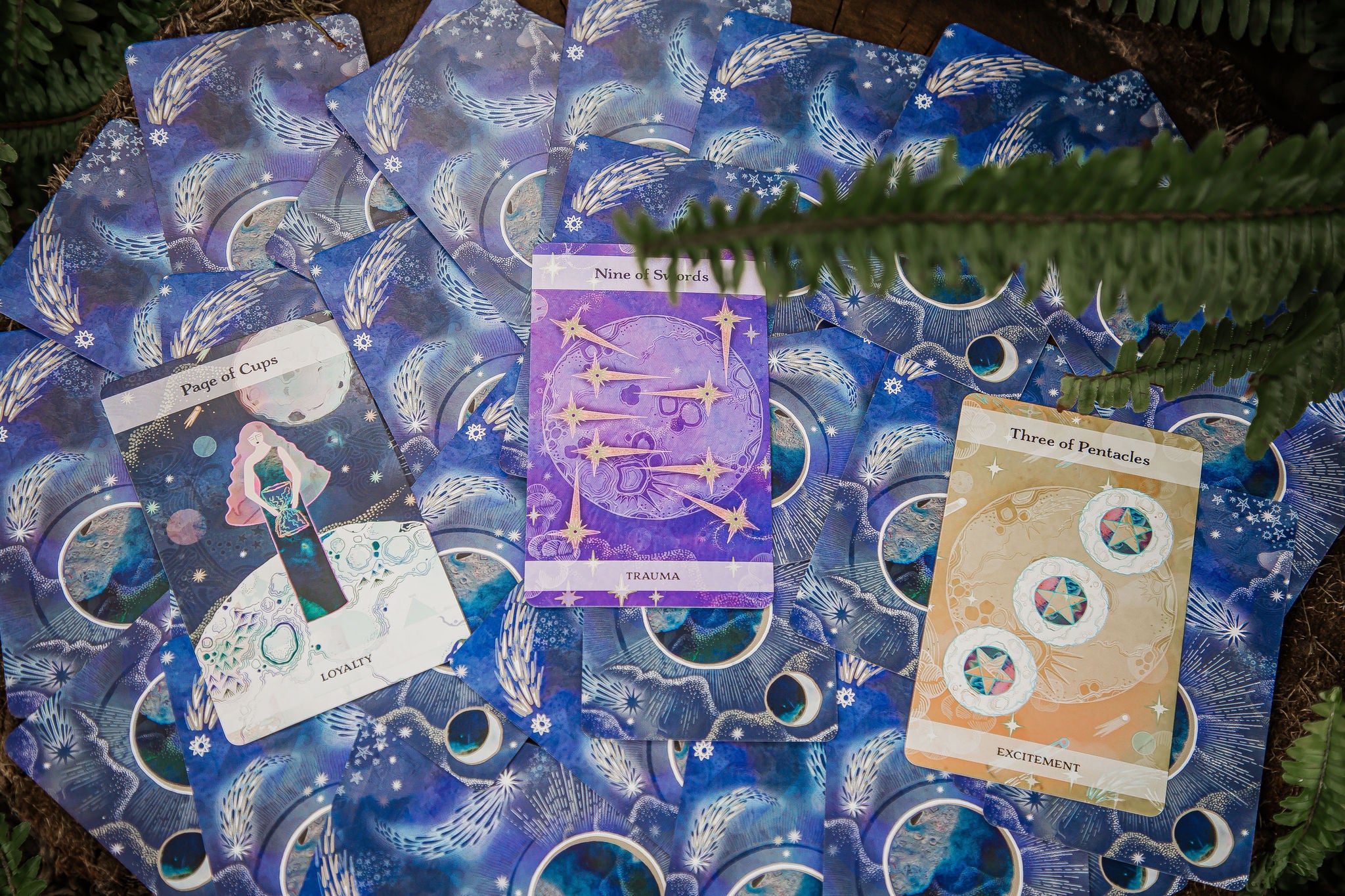 Nyxen Amulet + The Moon and Stars Tarot