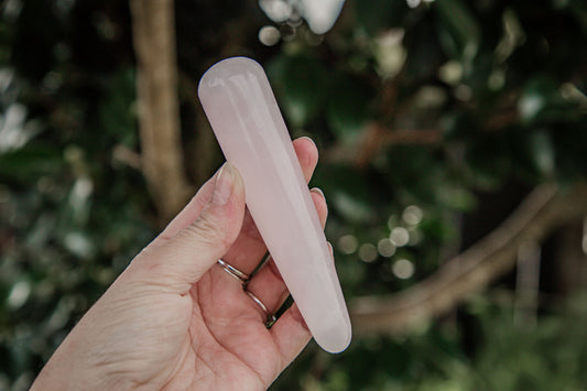 Mangano Calcite Tapered Wand
