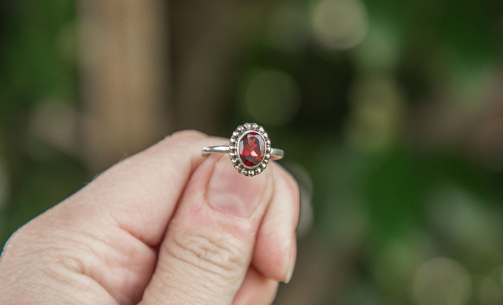 Sterling Silver Ring | Garnet